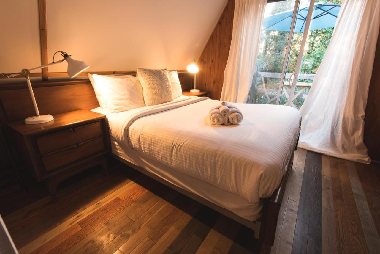 Au Sommet Du Fjord Hostel Sacre-Coeur Luaran gambar
